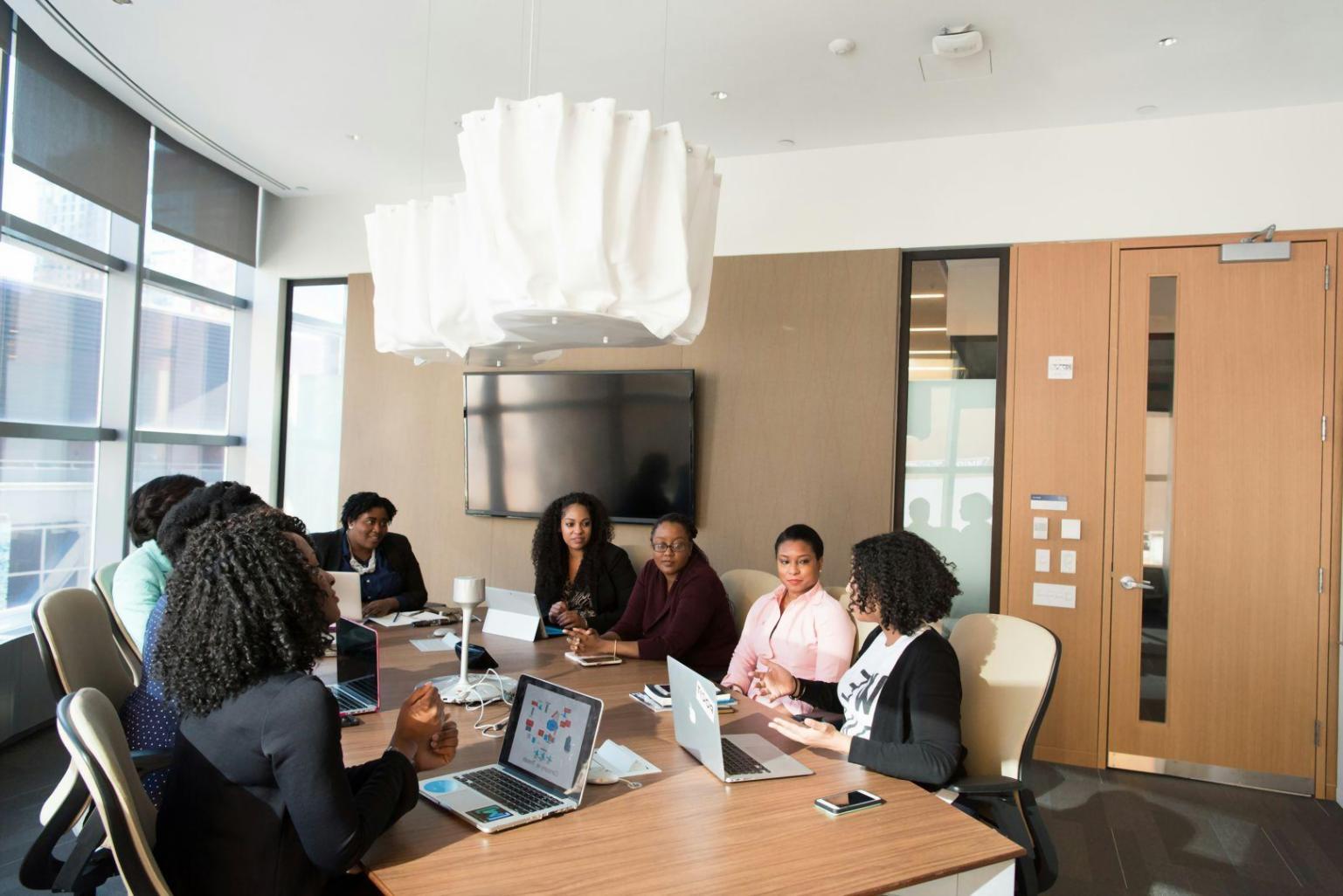 Espace de coworking moderne pour entrepreneurs